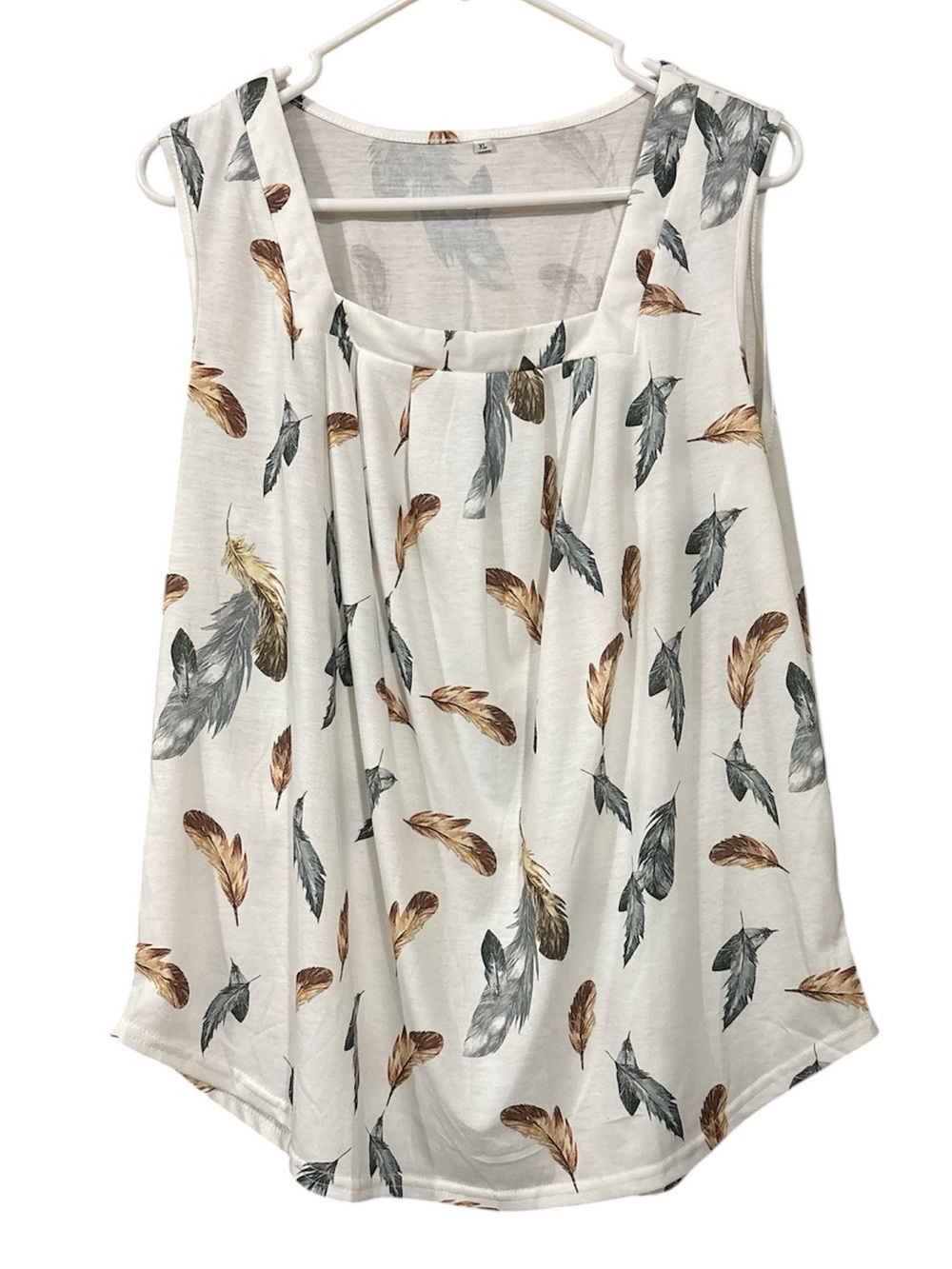 Source Unknown Cream Feather-Print Sleeveless Tank